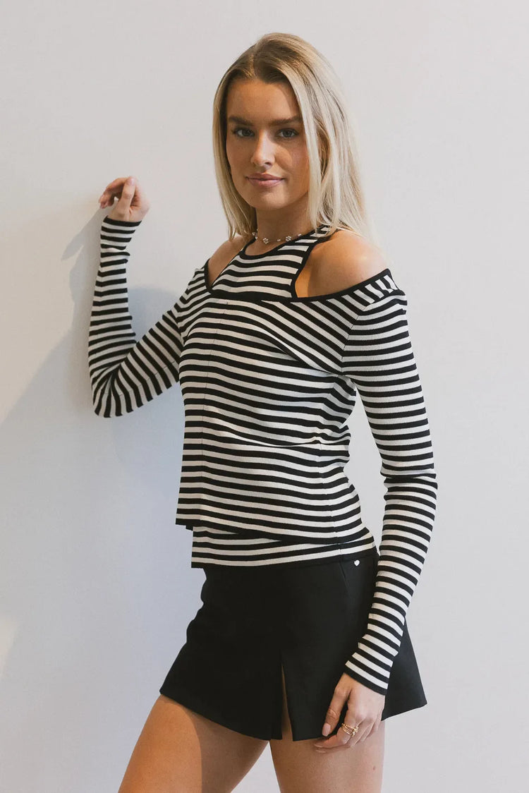 Long sleeves top in black