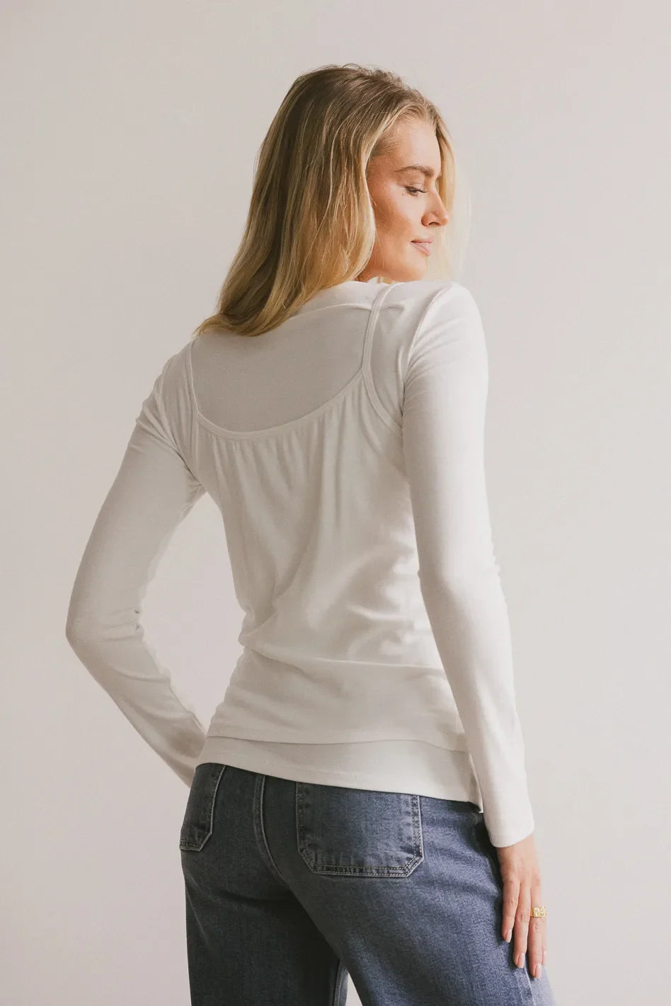 Plain color back top in white